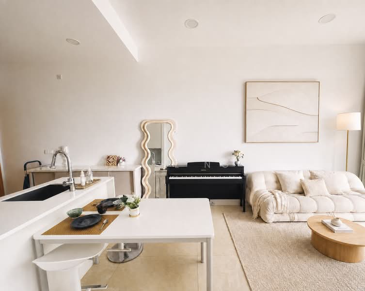 Kingsford Hillview Peak, 105 Hillview Rise, Dairy Farm / Bukit Panjang / Choa Chu Kang, 2 Bedrooms, 850 sqft, Condominium For Sale, by Faye Ng, 500208672 - Living Room - PropertyGuru.com.sg