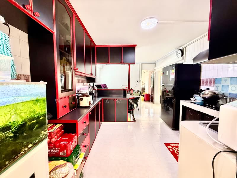 448 Hougang Avenue 10, 448 Hougang Avenue 10, 3 Bedrooms, 1,131 sqft, HDB Flat For Sale, by William Quek, 500208677 - Kitchen - PropertyGuru.com.sg