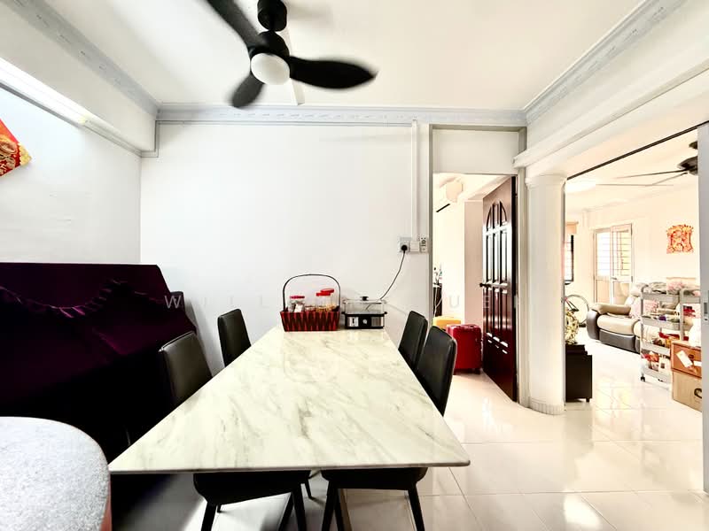 448 Hougang Avenue 10, 448 Hougang Avenue 10, 3 Bedrooms, 1,131 sqft, HDB Flat For Sale, by William Quek, 500208677 - Dining Room - PropertyGuru.com.sg