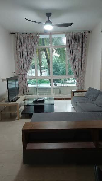 Lilydale, 550 Yishun Ave 6, 3 Bedrooms, 1,227 sqft, Condominium For Rent, by Rose Latha, 500208681 - Living Room - PropertyGuru.com.sg