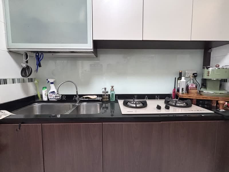 485 Segar Road, 485 Segar Road, 2 Bedrooms, 721 sqft, HDB Flat For Sale, by Rachel Tan, 500208687 - Kitchen - PropertyGuru.com.sg