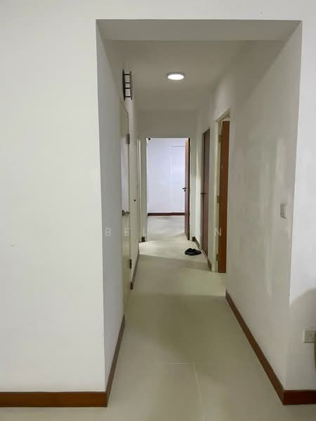 332A Anchorvale Link, 332A Anchorvale Link, 3 Bedrooms, 1,076 sqft, HDB Flat For Rent, by Abel Tan, 500208695 - Corridor - PropertyGuru.com.sg