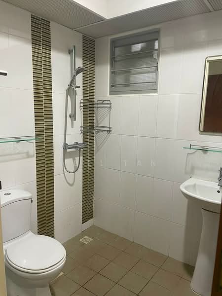332A Anchorvale Link, 332A Anchorvale Link, 3 Bedrooms, 1,076 sqft, HDB Flat For Rent, by Abel Tan, 500208695 - Bathroom - PropertyGuru.com.sg