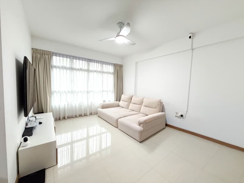 461A Bukit Batok West Avenue 8, 461A Bukit Batok West Avenue 8, 3 Bedrooms, 1,001 sqft, HDB Flat For Sale, by Novell Tan, 500208702 - Living Room - PropertyGuru.com.sg