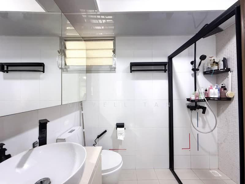 461A Bukit Batok West Avenue 8, 461A Bukit Batok West Avenue 8, 3 Bedrooms, 1,001 sqft, HDB Flat For Sale, by Novell Tan, 500208702 - Bathroom - PropertyGuru.com.sg