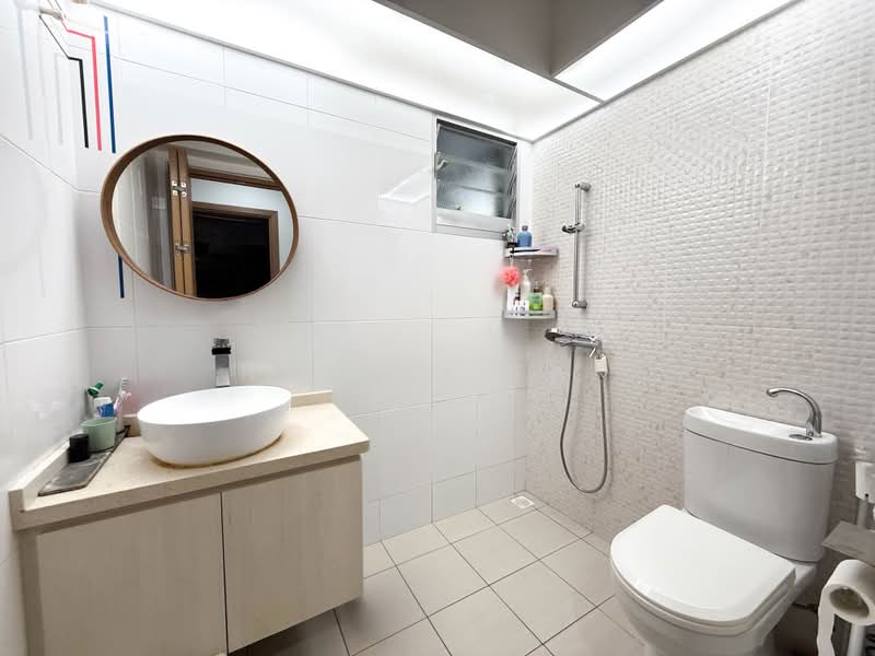 461A Bukit Batok West Avenue 8, 461A Bukit Batok West Avenue 8, 3 Bedrooms, 1,001 sqft, HDB Flat For Sale, by Novell Tan, 500208702 - Bathroom - PropertyGuru.com.sg