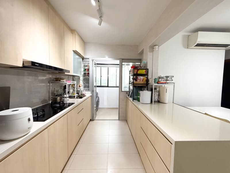 461A Bukit Batok West Avenue 8, 461A Bukit Batok West Avenue 8, 3 Bedrooms, 1,001 sqft, HDB Flat For Sale, by Novell Tan, 500208702 - Kitchen - PropertyGuru.com.sg