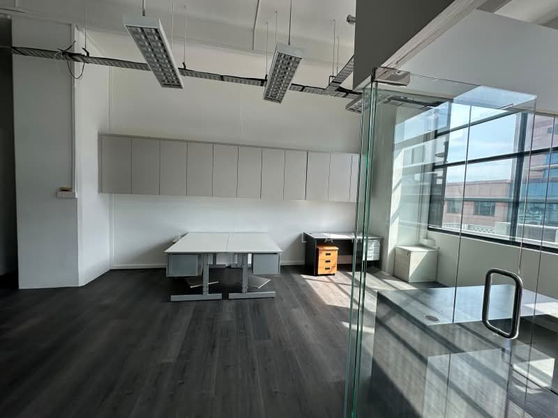 E-Centre @ Redhill, 3791 Jalan Bukit Merah, 1,173 sqft, Light Industrial (B1) For Sale, by Lara Lam, 500208703 - Interior - CommercialGuru.com.sg