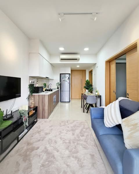 The Glades, 12 Bedok Rise, 1 Bedroom, 452 sqft, Condominium For Sale, by Lara Lam, 500208711 - Living Room - PropertyGuru.com.sg