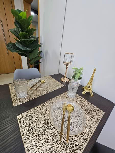 The Glades, 12 Bedok Rise, 1 Bedroom, 452 sqft, Condominium For Sale, by Lara Lam, 500208711 - Dining Room - PropertyGuru.com.sg