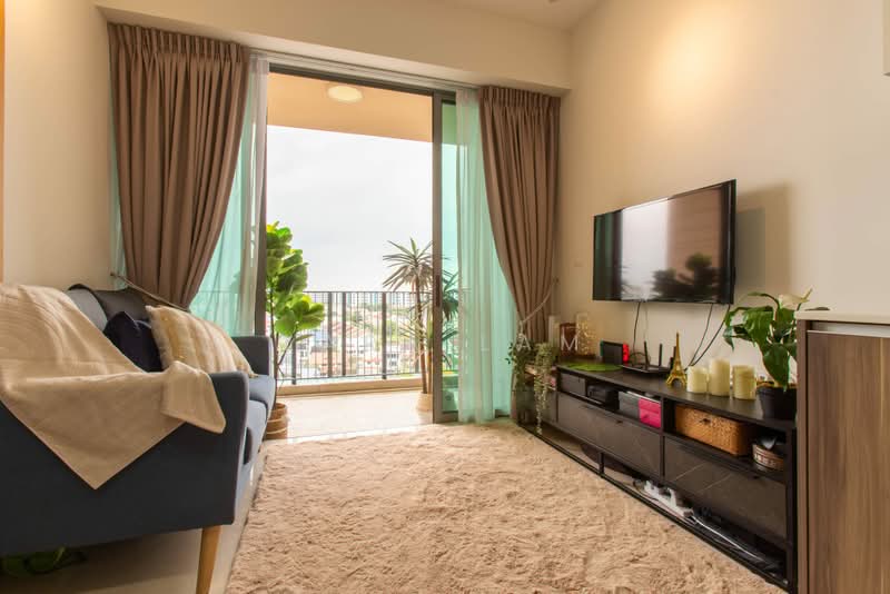 The Glades, 12 Bedok Rise, 1 Bedroom, 452 sqft, Condominium For Sale, by Lara Lam, 500208711 - Living Room - PropertyGuru.com.sg