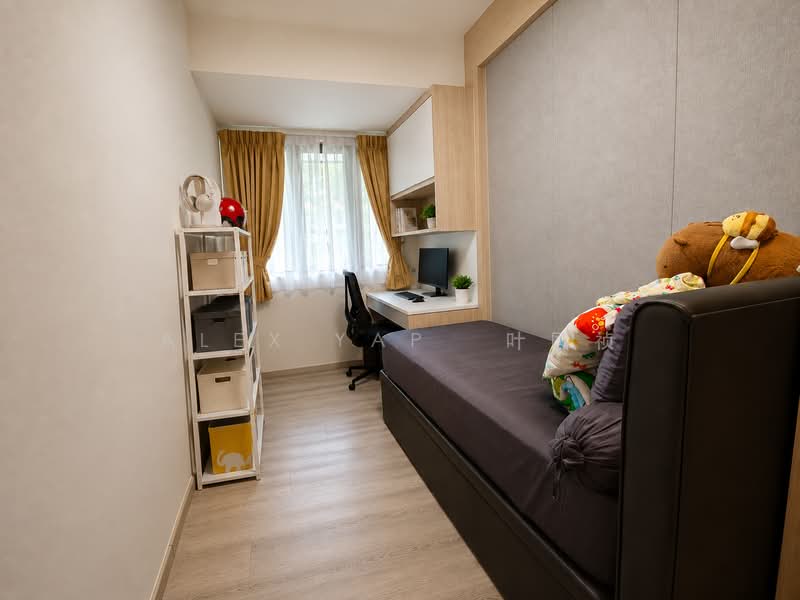 Jalan Kayu Estate, Jalan Tari Piring, 6 Bedrooms, 2,000 sqft, Terraced House For Sale, by Alex Yap  叶国祯, 500208716 - Bedroom 3 - PropertyGuru.com.sg