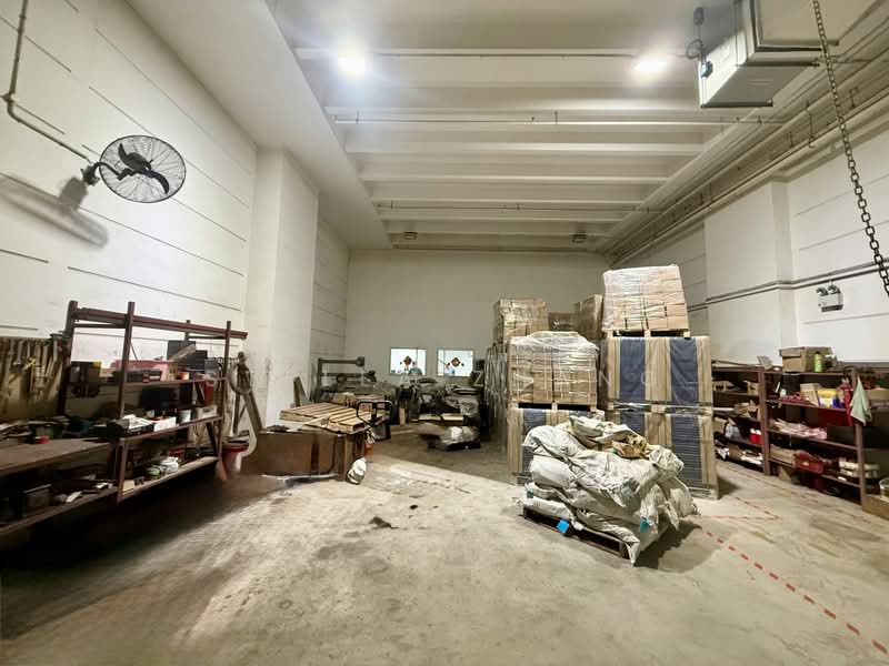 Mega@Woodlands, 39 Woodlands Close, 1,755 sqft, Light Industrial (B1) For Sale, by Stella Zhang, 500208718 - Warehouse - CommercialGuru.com.sg