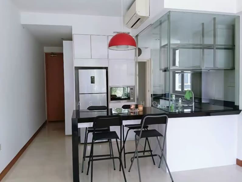 Waterfront Isle, 738 Bedok Reservoir Road, 2 Bedrooms, 990 sqft, Condominium For Rent, by Asley Ho, 500208719 - Kitchen - PropertyGuru.com.sg