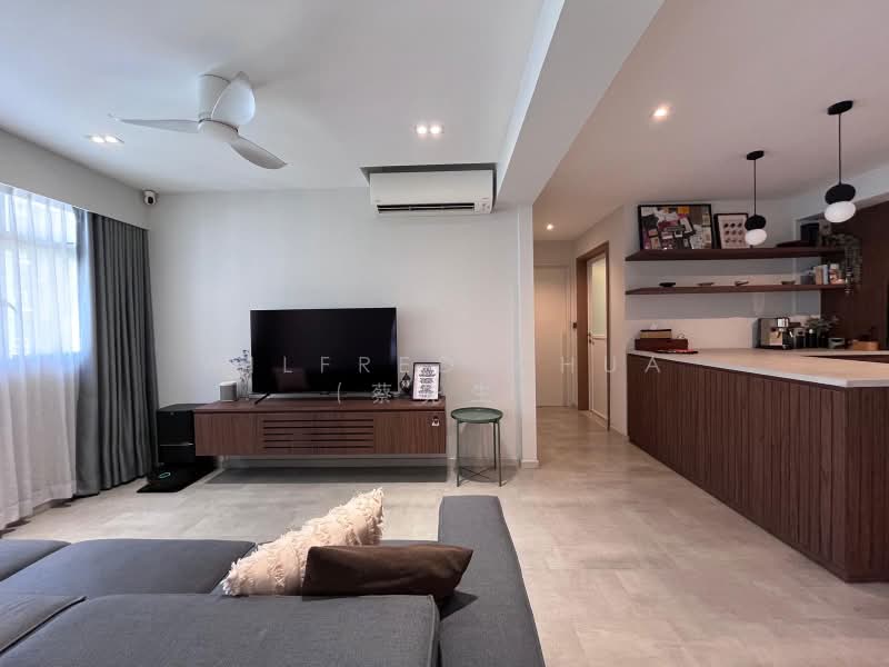 154A Bedok South Road, 154A Bedok South Road, 3 Bedrooms, 1,001 sqft, HDB Flat For Sale, by Wilfred Chua (蔡先生), 500208722 - Living room - PropertyGuru.com.sg
