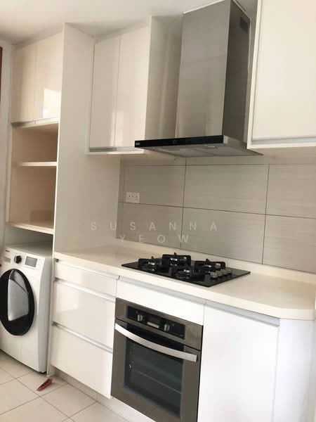 Floridian, 965 Bukit Timah Road, 2 Bedrooms, 872 sqft, Condominium For Rent, by Susanna Yeow, 500208730 - Kitchen - PropertyGuru.com.sg