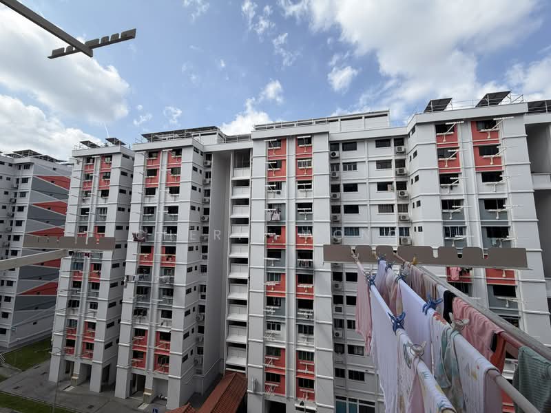 408 Bukit Batok West Avenue 4, 408 Bukit Batok West Avenue 4, 2 Bedrooms, 732 sqft, HDB Flat For Sale, by Cherie Wong, 500208754 - Exterior - PropertyGuru.com.sg
