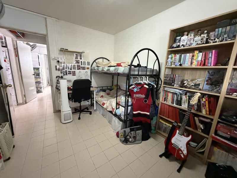 408 Bukit Batok West Avenue 4, 408 Bukit Batok West Avenue 4, 2 Bedrooms, 732 sqft, HDB Flat For Sale, by Cherie Wong, 500208754 - Bedroom - PropertyGuru.com.sg