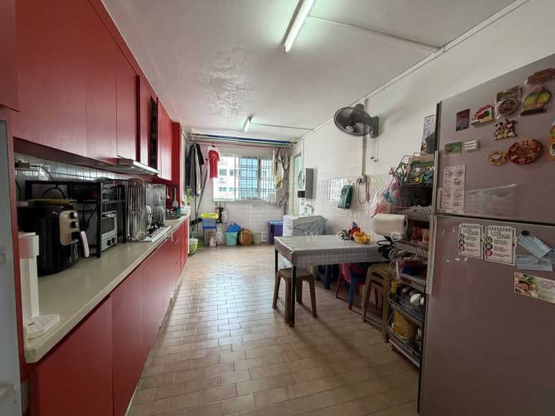 408 Bukit Batok West Avenue 4, 408 Bukit Batok West Avenue 4, 2 Bedrooms, 732 sqft, HDB Flat For Sale, by Cherie Wong, 500208754 - Kitchen - PropertyGuru.com.sg