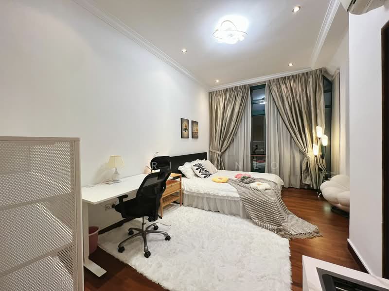 Kew Crescent, Kew Crescent, 7 Bedrooms, 3,914 sqft, Terraced House For Rent, by Derrick Neo, 500208755 - Bedroom - PropertyGuru.com.sg