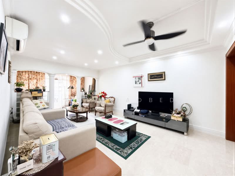725 Bedok Reservoir Road, 725 Bedok Reservoir Road, 3 Bedrooms, 1,528 sqft, HDB Flat For Sale, by Nazri Baobed, 500208765 - Living Room - PropertyGuru.com.sg
