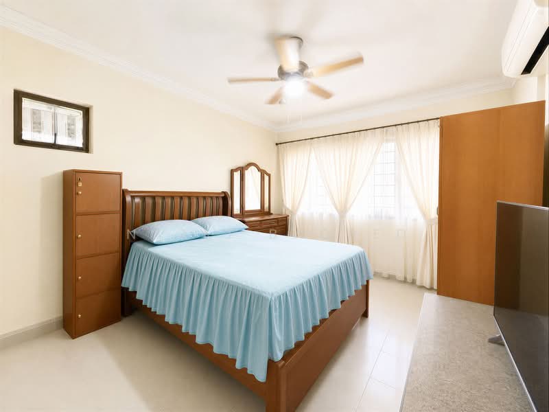 725 Bedok Reservoir Road, 725 Bedok Reservoir Road, 3 Bedrooms, 1,528 sqft, HDB Flat For Sale, by Nazri Baobed, 500208765 - PropertyGuru.com.sg