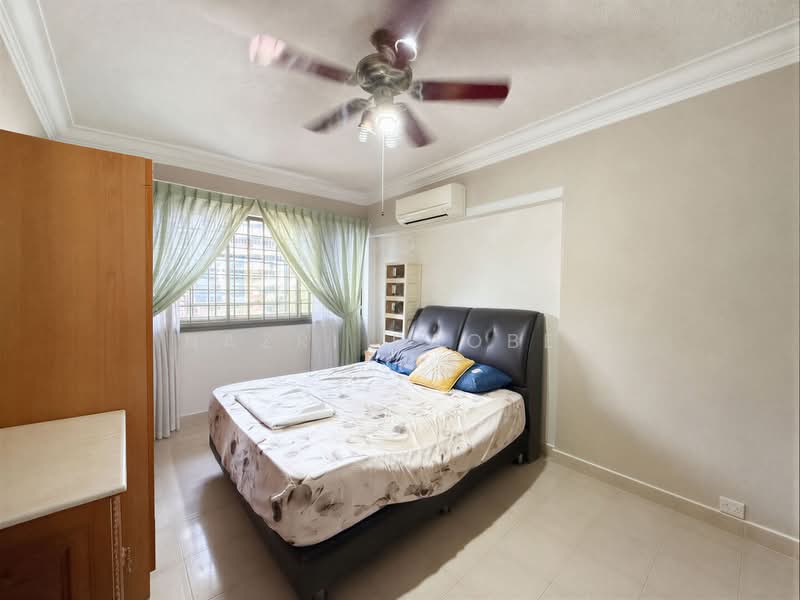 725 Bedok Reservoir Road, 725 Bedok Reservoir Road, 3 Bedrooms, 1,528 sqft, HDB Flat For Sale, by Nazri Baobed, 500208765 - PropertyGuru.com.sg
