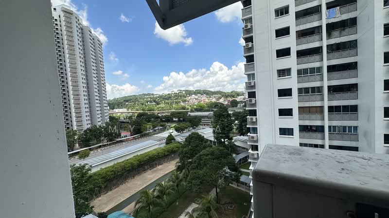 604 Senja Road, 604 Senja Road, 3 Bedrooms, 1,291 sqft, HDB Flat For Sale, by Myra Jalil, 500208771 - Exterior - PropertyGuru.com.sg