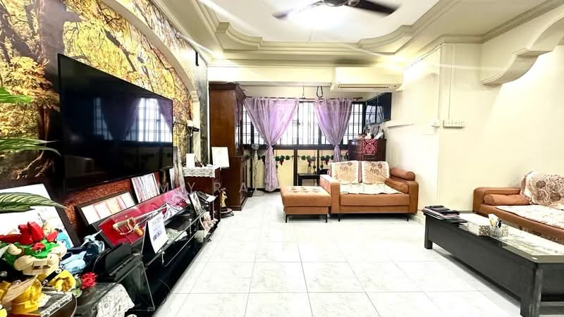 604 Senja Road, 604 Senja Road, 3 Bedrooms, 1,291 sqft, HDB Flat For Sale, by Myra Jalil, 500208771 - Living Room - PropertyGuru.com.sg