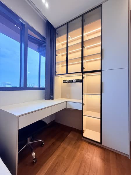 Stirling Residences, 21 Stirling Road, 2 Bedrooms, 635 sqft, Condominium For Sale, by Esther Zou, 500208775 - Study - PropertyGuru.com.sg