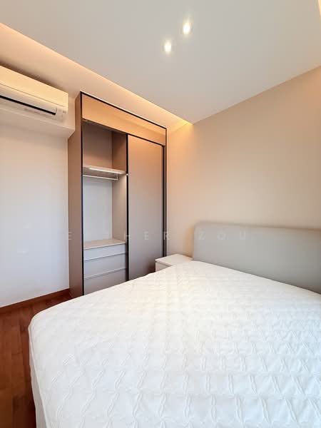 Stirling Residences, 21 Stirling Road, 2 Bedrooms, 635 sqft, Condominium For Sale, by Esther Zou, 500208775 - Bedroom - PropertyGuru.com.sg