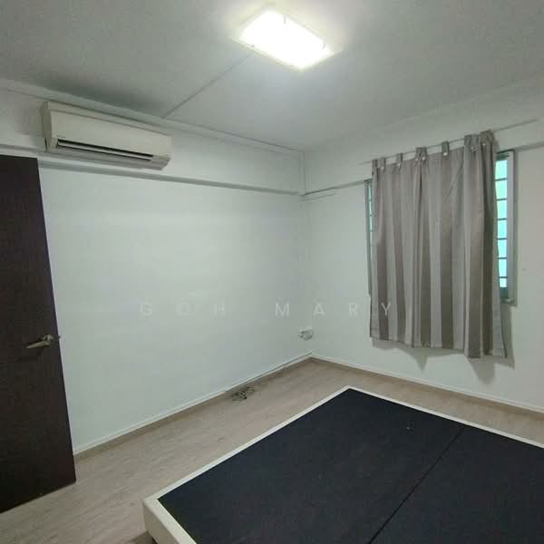 606 Ang Mo Kio Avenue 5, 606 Ang Mo Kio Avenue 5, 2 Bedrooms, 800 sqft, HDB Flat For Rent, by Goh Mary, 500208776 - Bedroom - PropertyGuru.com.sg