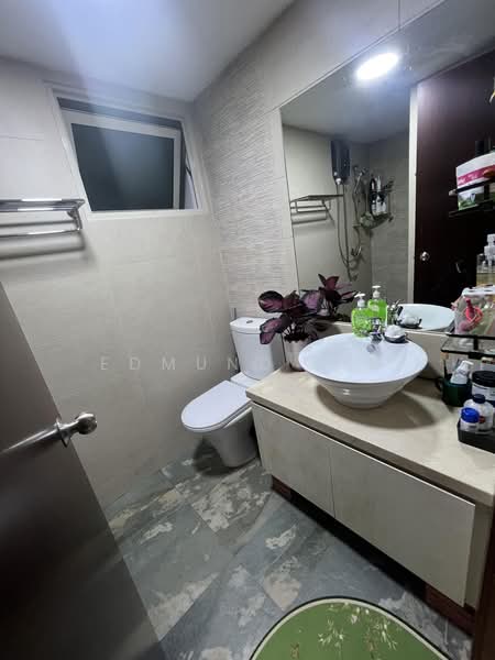 The Gardens at Bishan, 3 Sin Min Walk, 3 Bedrooms, 1,206 sqft, Condominium For Sale, by Edmund Lim, 500208789 - Bathroom - PropertyGuru.com.sg