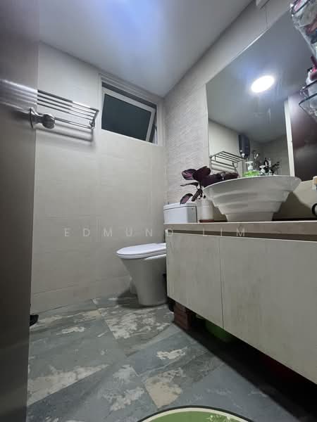 The Gardens at Bishan, 3 Sin Min Walk, 3 Bedrooms, 1,206 sqft, Condominium For Sale, by Edmund Lim, 500208789 - Bathroom - PropertyGuru.com.sg