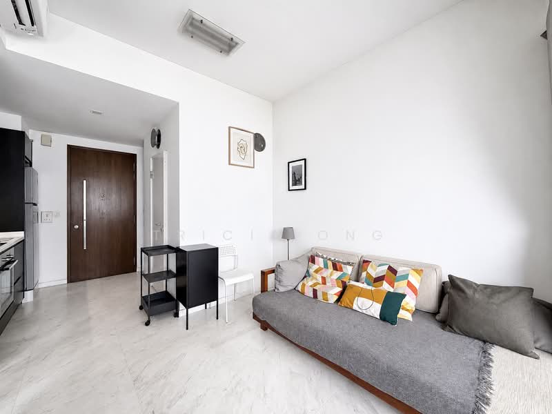 Spottiswoode 18, 18 Spottiswoode Park Road, 2 Bedrooms, 657 sqft, Condominium For Sale, by Tricia Ong, 500208792 - Living Room - PropertyGuru.com.sg