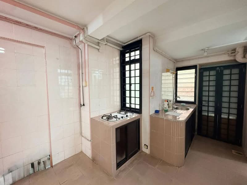 96 Commonwealth Crescent, 96 Commonwealth Crescent, 2 Bedrooms, 635 sqft, HDB Flat For Sale, by Steven NG, 500208795 - Kitchen - PropertyGuru.com.sg