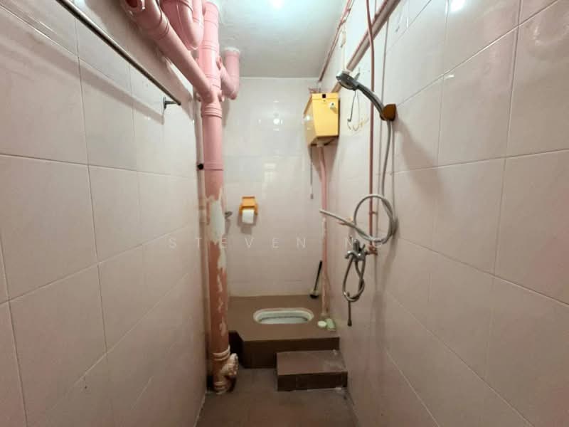 96 Commonwealth Crescent, 96 Commonwealth Crescent, 2 Bedrooms, 635 sqft, HDB Flat For Sale, by Steven NG, 500208795 - Bathroom - PropertyGuru.com.sg