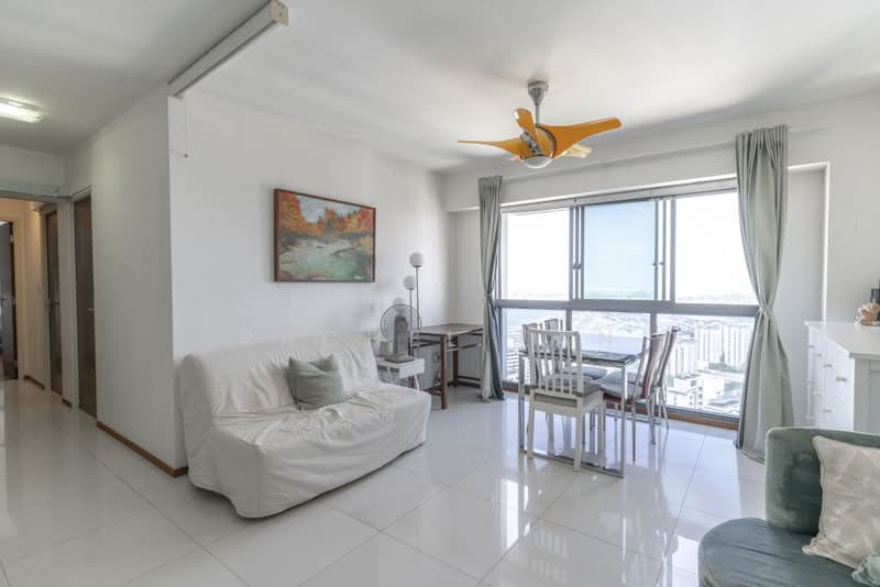 Pinnacle @ Duxton, 1 Cantonment Road, 3 Bedrooms, 1,001 sqft, HDB Flat For Sale, by Rachel Tan, 500208811 - Living Room - PropertyGuru.com.sg
