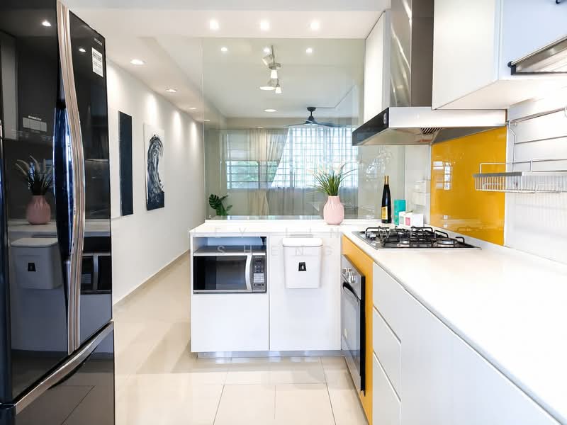 234 Serangoon Avenue 3, 234 Serangoon Avenue 3, 3 Bedrooms, 904 sqft, HDB Flat For Sale, by Sidney Lin Wei Sheng, 500208819 - Kitchen - PropertyGuru.com.sg