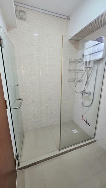818C Choa Chu Kang Avenue 1, 818C Choa Chu Kang Avenue 1, 3 Bedrooms, 990 sqft, HDB Flat For Sale, by Joyce Lim, 500208823 - Bathroom - PropertyGuru.com.sg