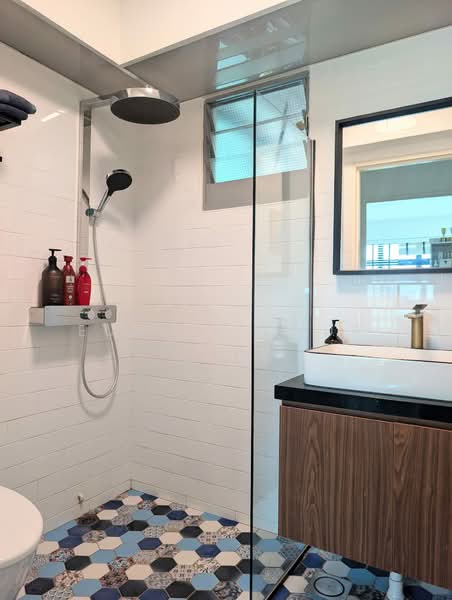477C Upper Serangoon View, 477C Upper Serangoon View, 3 Bedrooms, 990 sqft, HDB Flat For Sale, by Eunice Chua, 500208824 - Bathroom - PropertyGuru.com.sg