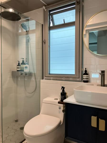 477C Upper Serangoon View, 477C Upper Serangoon View, 3 Bedrooms, 990 sqft, HDB Flat For Sale, by Eunice Chua, 500208824 - Bathroom - PropertyGuru.com.sg