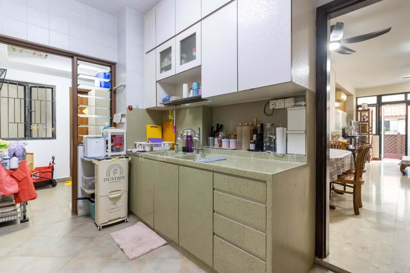 Chestervale, 31 Bangkit Road, 3 Bedrooms, 1,498 sqft, Condominium For Sale, by Karmen Seam, 500208825 - Kitchen - PropertyGuru.com.sg