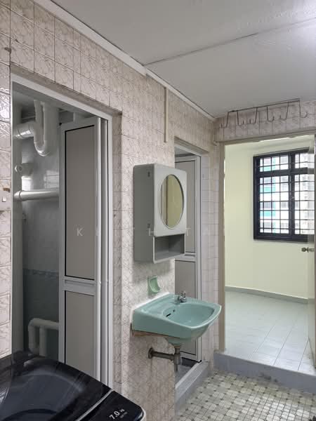 13 Telok Blangah Crescent, 13 Telok Blangah Crescent, 2 Bedrooms, 650 sqft, HDB Flat For Rent, by Keith Tan, 500208849 - Bathroom - PropertyGuru.com.sg