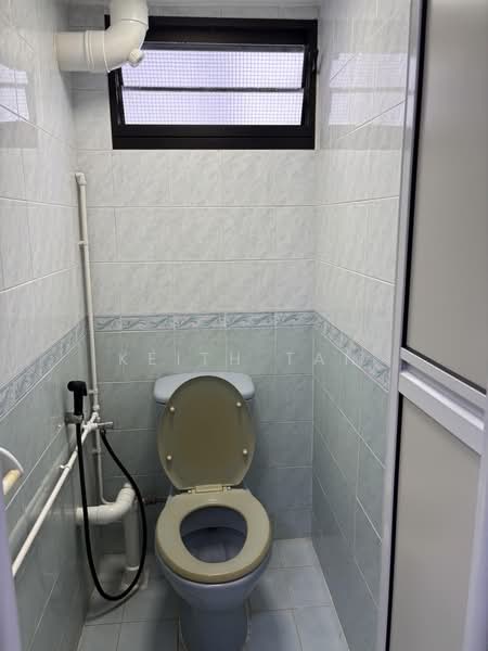 13 Telok Blangah Crescent, 13 Telok Blangah Crescent, 2 Bedrooms, 650 sqft, HDB Flat For Rent, by Keith Tan, 500208849 - Bathroom - PropertyGuru.com.sg