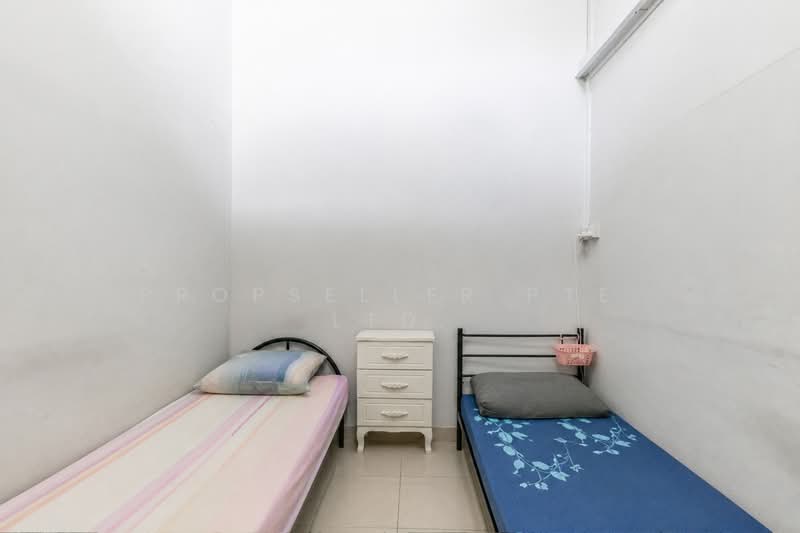 Sembawang Straits Estate, Jalan Machang, 3 Bedrooms, 1,900 sqft, Semi-Detached House For Sale, by Kit Toh, 500208857 - Bedroom - PropertyGuru.com.sg