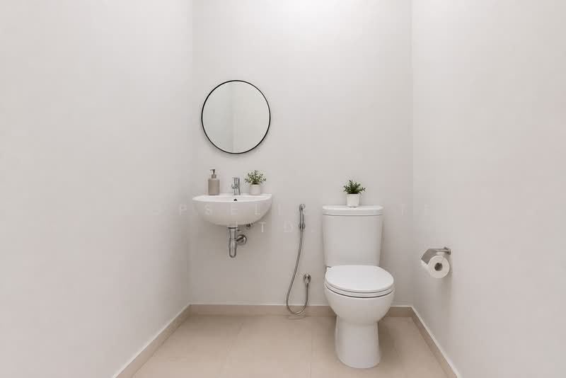Sembawang Straits Estate, Jalan Machang, 3 Bedrooms, 1,900 sqft, Semi-Detached House For Sale, by Kit Toh, 500208857 - Bathroom - PropertyGuru.com.sg