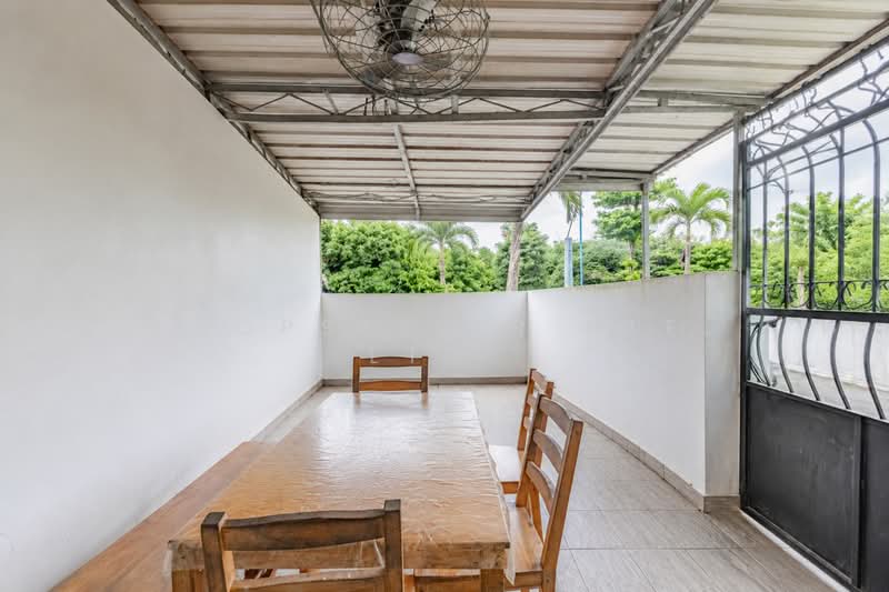 Sembawang Straits Estate, Jalan Machang, 3 Bedrooms, 1,900 sqft, Semi-Detached House For Sale, by Kit Toh, 500208857 - Exterior - PropertyGuru.com.sg