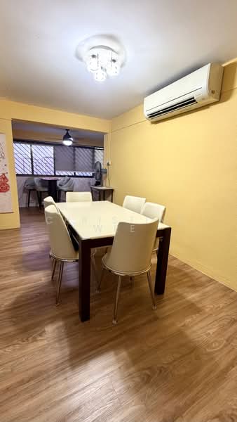 401 Jurong West Street 42, 401 Jurong West Street 42, 3 Bedrooms, 1,453 sqft, HDB Flat For Sale, by Christine Wee, 500208859 - Dining Room - PropertyGuru.com.sg