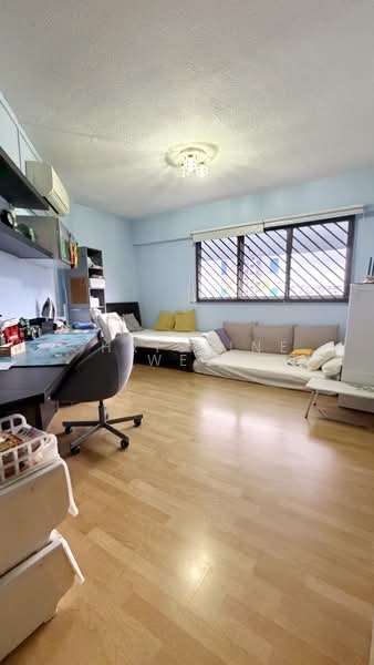 401 Jurong West Street 42, 401 Jurong West Street 42, 3 Bedrooms, 1,453 sqft, HDB Flat For Sale, by Christine Wee, 500208859 - Bedroom - PropertyGuru.com.sg